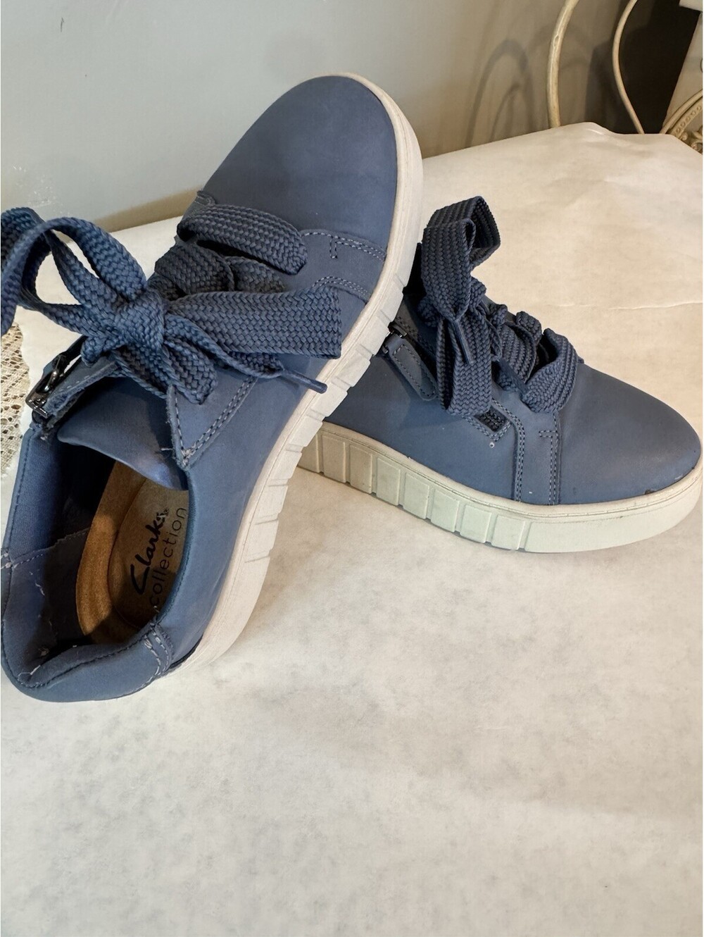 Clarks Women's Mykah Lace Up Sneakers Blue Size 7.5